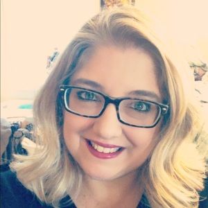 Meet your Posher, Lori